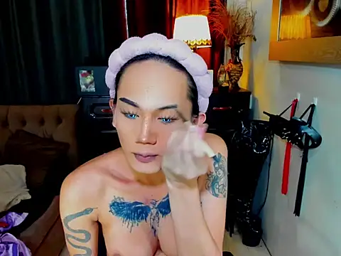 Snapshot of lubottarah chatting on May 11, 1:11 am lubottarah online show from May 11, 1:11 am