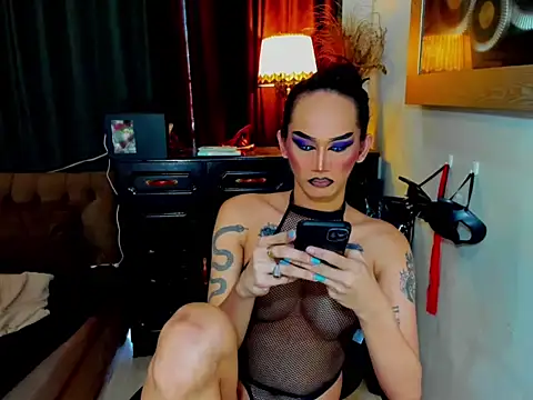 Snapshot of lubottarah chatting on May 12, 1:03 am lubottarah online show from May 12, 1:03 am