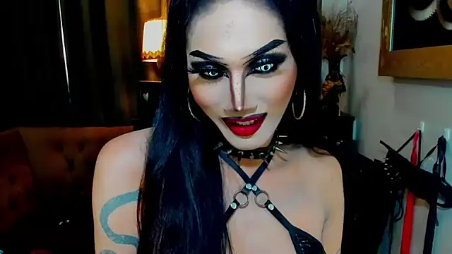 Snapshot of lubottarah chatting on May 31, 8:32 am lubottarah online show from May 31, 8:32 am