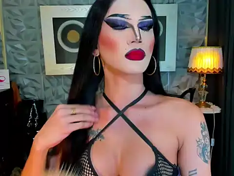 Snapshot of lubottarah chatting on June 29, 1:44 pm lubottarah online show from June 29, 1:44 pm