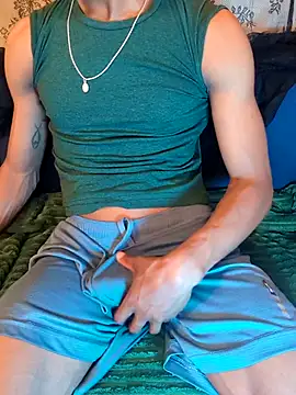 Snapshot of Switcherxxx chatting on July 1, 4:36 am Switcherxxx online show from July 1, 4:36 am