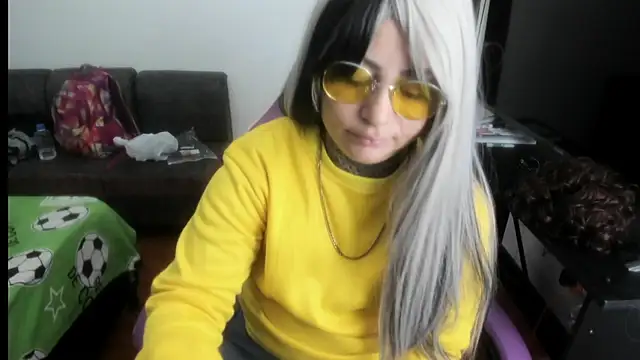 romina23 online show from May 17, 9:22 pm
