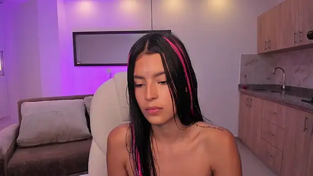 amber willow online show from May 16, 10:36 am