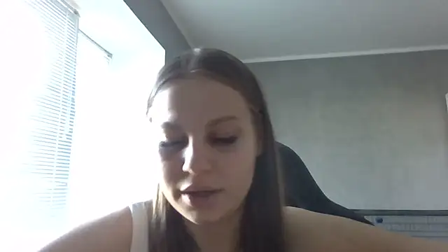 Snapshot of _Linsyy_ee_ chatting on May 8, 2:33 pm Linsyy ee online show from May 8, 2:33 pm