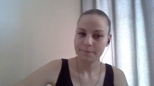 Snapshot of _Linsyy_ee_ chatting on May 22, 10:32 am Linsyy ee online show from May 22, 10:32 am