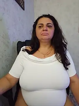 Snapshot of -CUTE-EVVIL- chatting on July 23, 6:06 pm -CUTE-EVVIL- online show from July 23, 6:06 pm