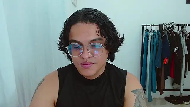 Snapshot of Diane_exotic chatting on June 9, 12:00 am Diane exotic online show from June 9, 12:00 am