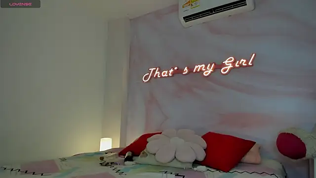 Snapshot of Iam_Caami_ chatting on July 16, 6:58 pm Iam Caami online show from July 16, 6:58 pm