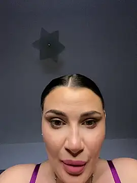 AylaSparkk online show from June 10, 6:18 pm