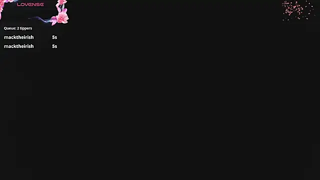 Snapshot of Magic_bunnyy_ chatting on June 24, 9:08 am Magic bunnyy online show from June 24, 9:08 am