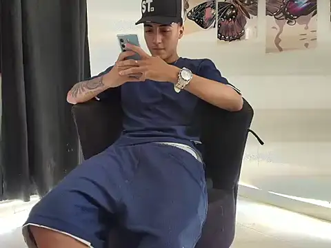 Jamsellcockhard online show from April 28, 3:22 am