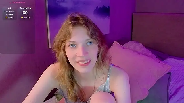 Emily Cartex online show from June 13, 5:38 am
