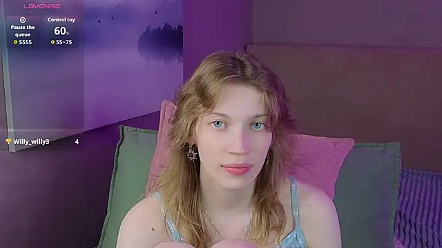Emily Cartex online show from June 16, 5:43 am