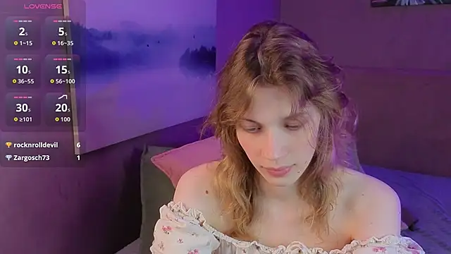 Emily Cartex online show from June 17, 5:32 am