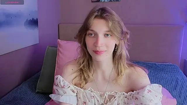 Emily Cartex online show from June 25, 6:29 am