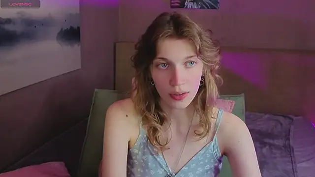 Emily Cartex online show from July 6, 5:37 am