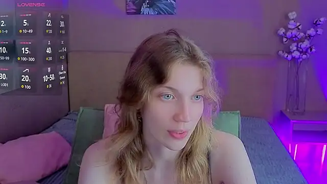 Emily Cartex online show from July 17, 5:58 am