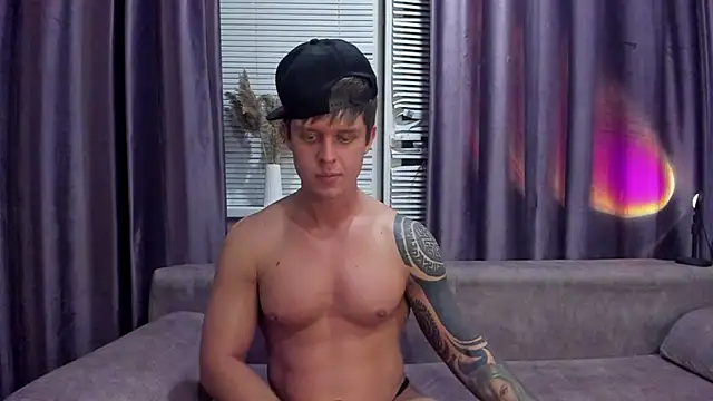 MarcoErra online show from June 7, 4:55 pm