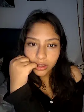 Snapshot of vaioletpoet chatting on June 18, 5:39 pm vaioletpoet online show from June 18, 5:39 pm