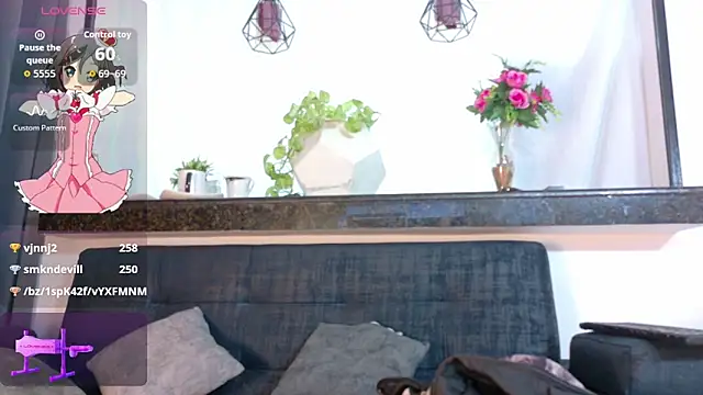 Snapshot of sexx_goddess chatting on May 16, 12:40 am sexx goddess online show from May 16, 12:40 am