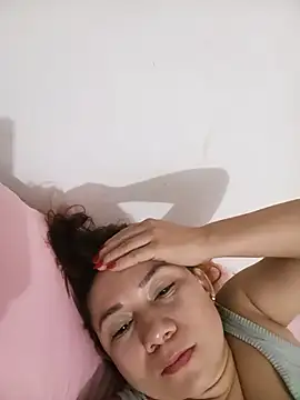 Snapshot of Luna_Morch chatting on June 24, 3:44 pm Luna Morch online show from June 24, 3:44 pm