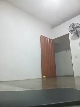 Snapshot of Luna_Morch chatting on July 2, 1:27 am Luna Morch online show from July 2, 1:27 am