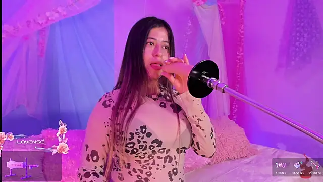 0nlyyoursdaddy online show from May 12, 2:14 pm