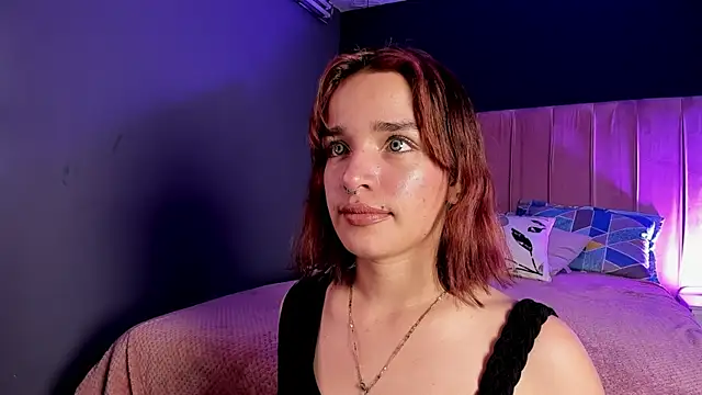 Snapshot of Azahara_18 chatting on July 25, 10:29 pm Azahara 18 online show from July 25, 10:29 pm