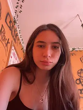 Laurie Corny online show from April 28, 11:59 am