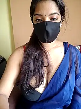 vanika2000 online show from May 2, 5:45 am