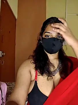 Snapshot of vanika2000 chatting on July 28, 4:08 am vanika2000 online show from July 28, 4:08 am