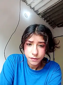 yenihernandez 123 online show from April 26, 3:21 pm