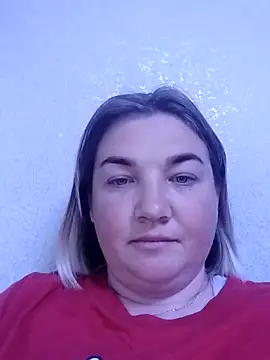 MiyaOlliver online show from April 26, 3:32 pm