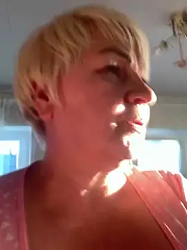 Laura Miillf online show from May 20, 4:57 pm