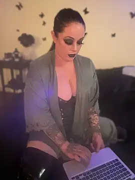 tacyeannxo online show from July 26, 9:27 am