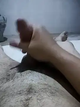 TootedFreezing online show from June 7, 6:55 pm