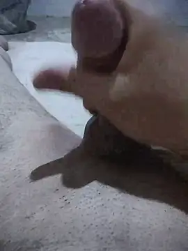 TootedFreezing online show from June 20, 5:38 pm