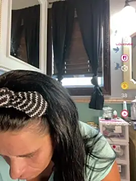 Vanessa Valentine online show from July 9, 2:21 pm