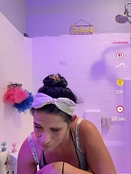 Vanessa Valentine online show from July 30, 2:43 am