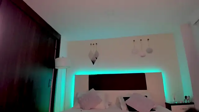 Sky Loren online show from June 8, 4:13 am