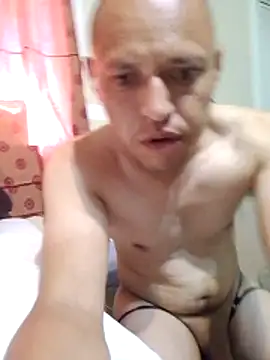 Snapshot of Josefue chatting on May 28, 10:51 pm Josefue online show from May 28, 10:51 pm
