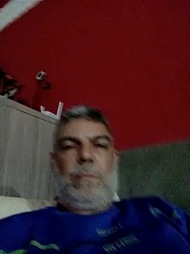 Snapshot of Pgross1 chatting on May 9, 9:20 pm Pgross1 online show from May 9, 9:20 pm