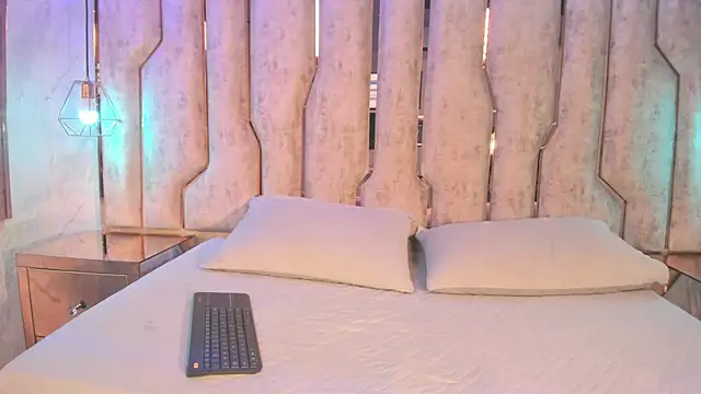 chica nocturna25 online show from July 27, 3:13 am