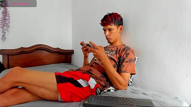 Snapshot of liammendoza98 chatting on July 4, 4:13 pm liammendoza98 online show from July 4, 4:13 pm