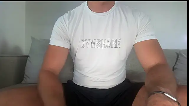 Snapshot of gymshrk chatting on July 4, 6:41 am gymshrk online show from July 4, 6:41 am