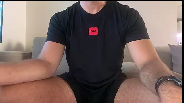 Snapshot of gymshrk chatting on July 18, 6:17 am gymshrk online show from July 18, 6:17 am