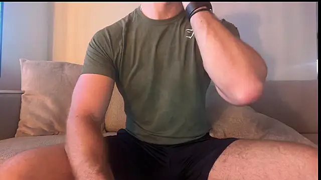 Snapshot of gymshrk chatting on July 28, 5:47 am gymshrk online show from July 28, 5:47 am