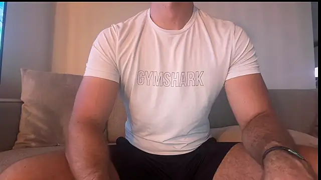 Snapshot of gymshrk chatting on July 30, 5:17 am gymshrk online show from July 30, 5:17 am