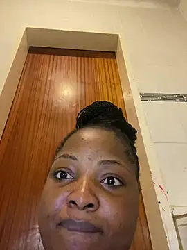 Snapshot of Sexyagelicxx chatting on June 2, 1:29 am Sexyagelicxx online show from June 2, 1:29 am