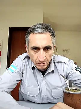 Snapshot of Alejandro83bsf chatting on May 3, 1:39 pm Alejandro83bsf online show from May 3, 1:39 pm